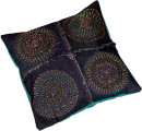four-circles-cushion