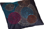 overlapping-circles-cushion