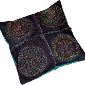 four-circles-cushion